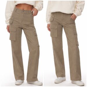 ARITZIA Brand Wilfred Free Picture High Rise Wide Leg Cargo Pants Urban Trendy 2